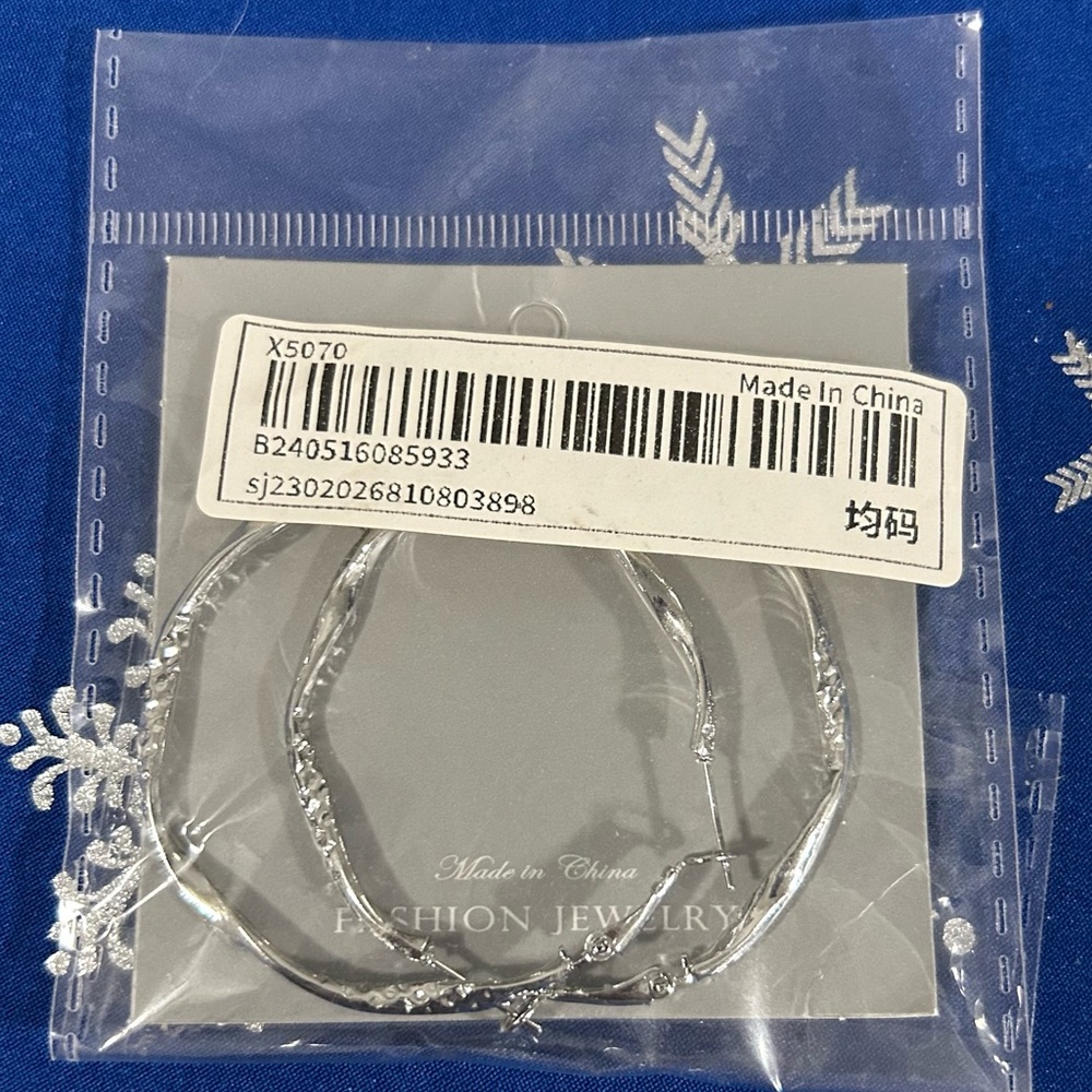 Fashion Jewelry Silver Twisted Hoop Earrings